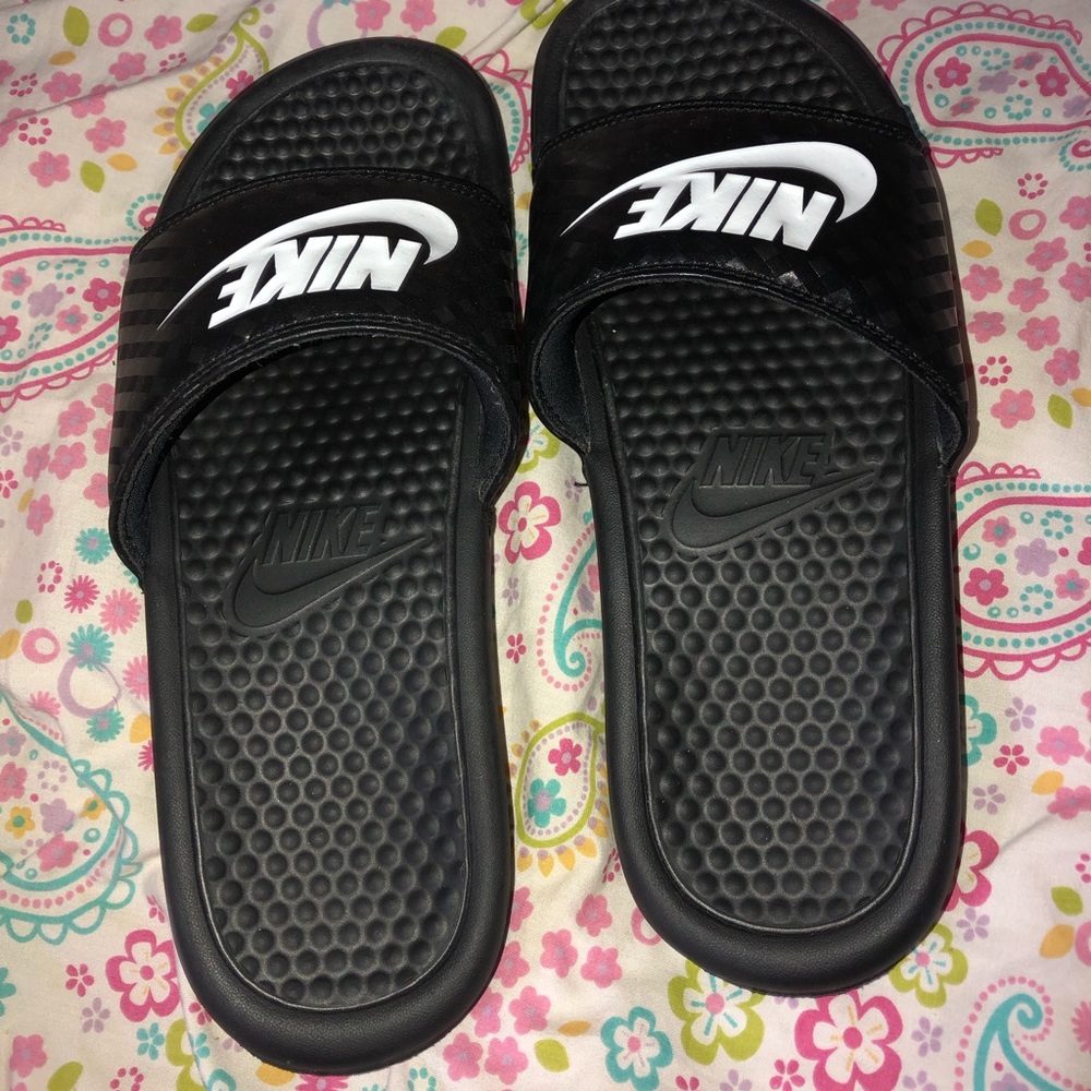 Nike woman’s slides